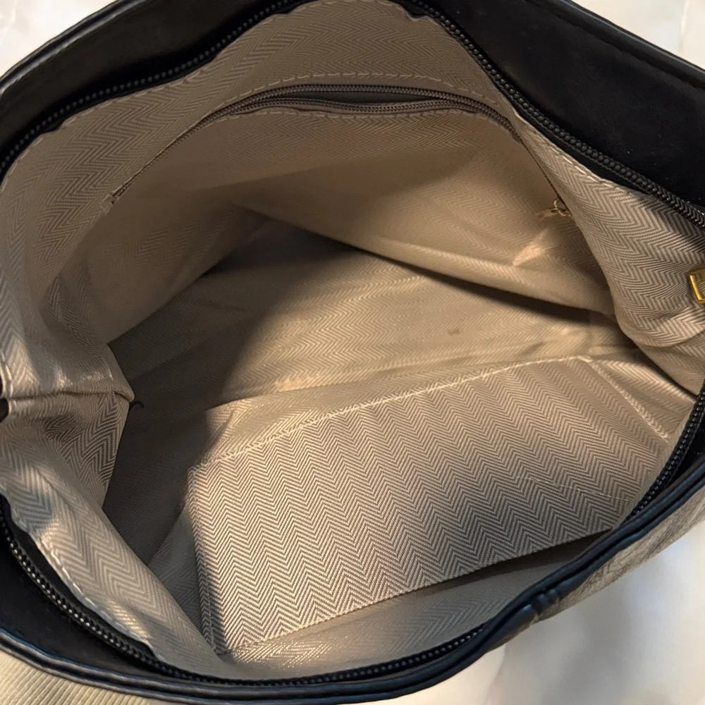 Black Leather Crossbody Bag - Picture 3 of 5